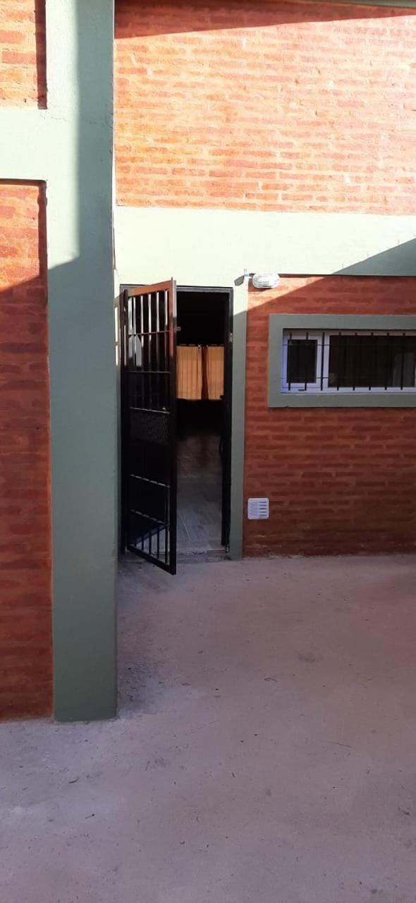Alquiler Temporario En Trelew Exterior foto